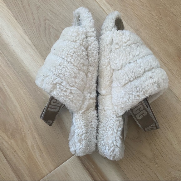 UGG FLUFF YEAH PLATFORM SLIPPERS - Picture 5 of 9